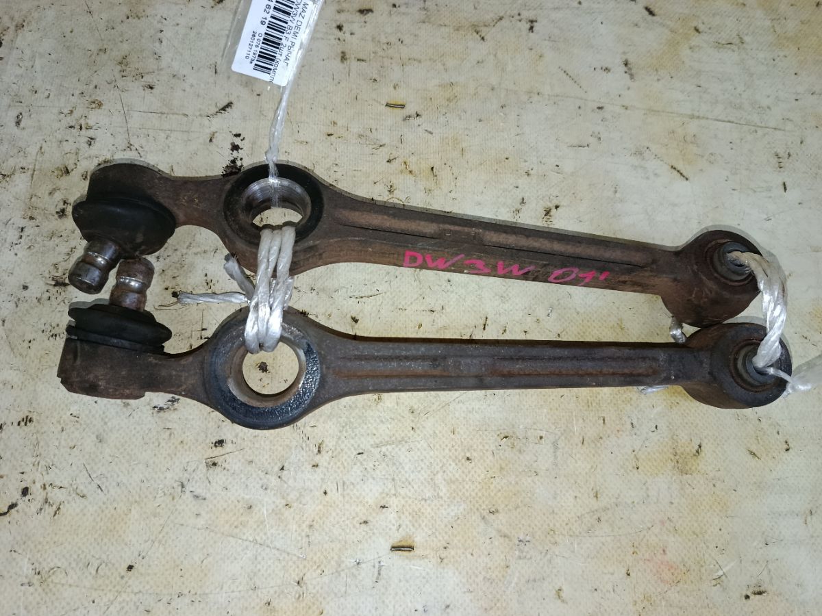Рычаг на Mazda Demio DW3W B3 Фото 1