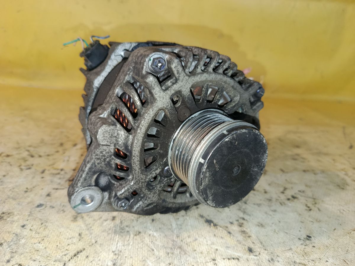 Генератор 23100-3HD1A на Nissan Note E12 HR12DDR Фото 1