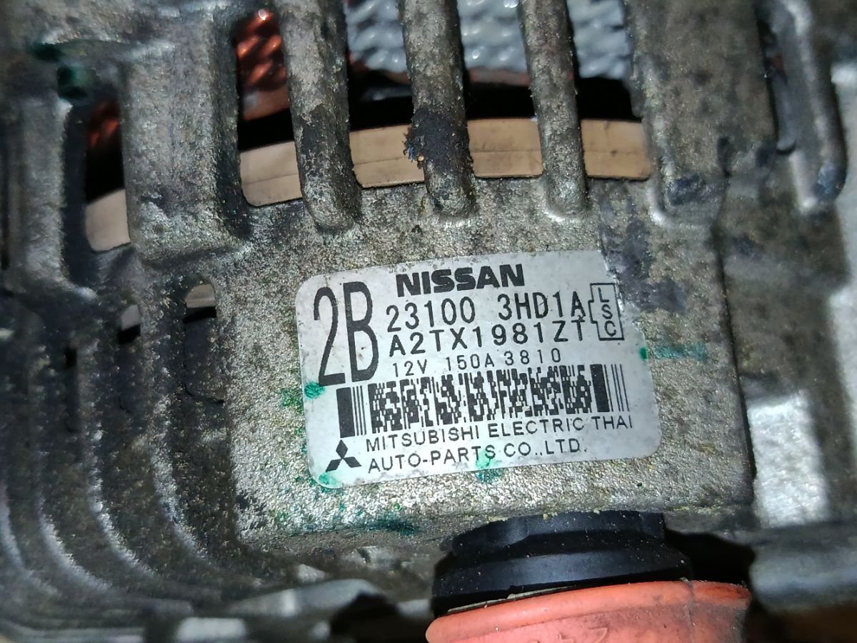 Генератор 23100-3HD1A на Nissan Note E12 HR12DDR Фото 4