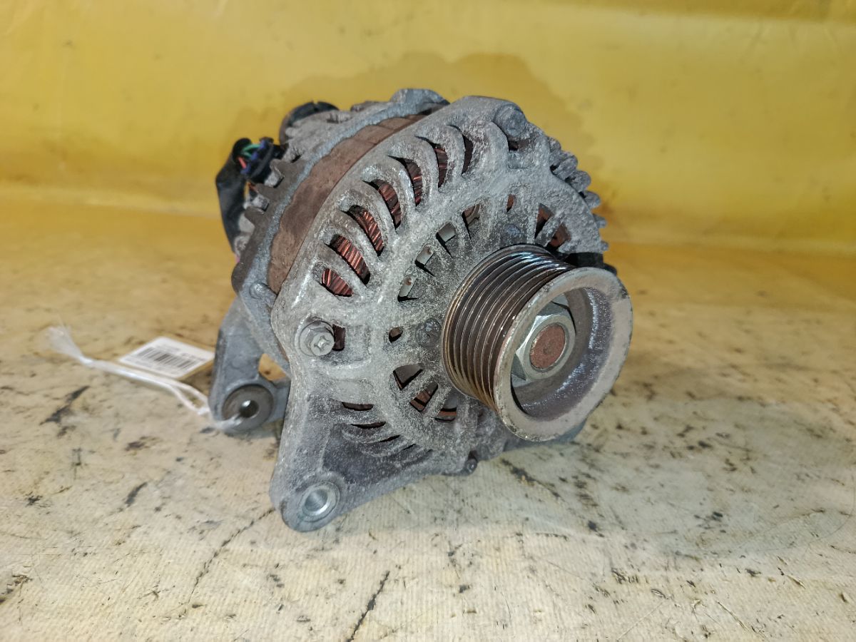 Генератор 23100-ED01A на Nissan Cube Z12 HR15DE Фото 1