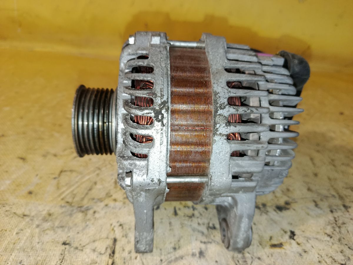 Генератор 23100-ED01A на Nissan Tiida C11 HR15DE Фото 2