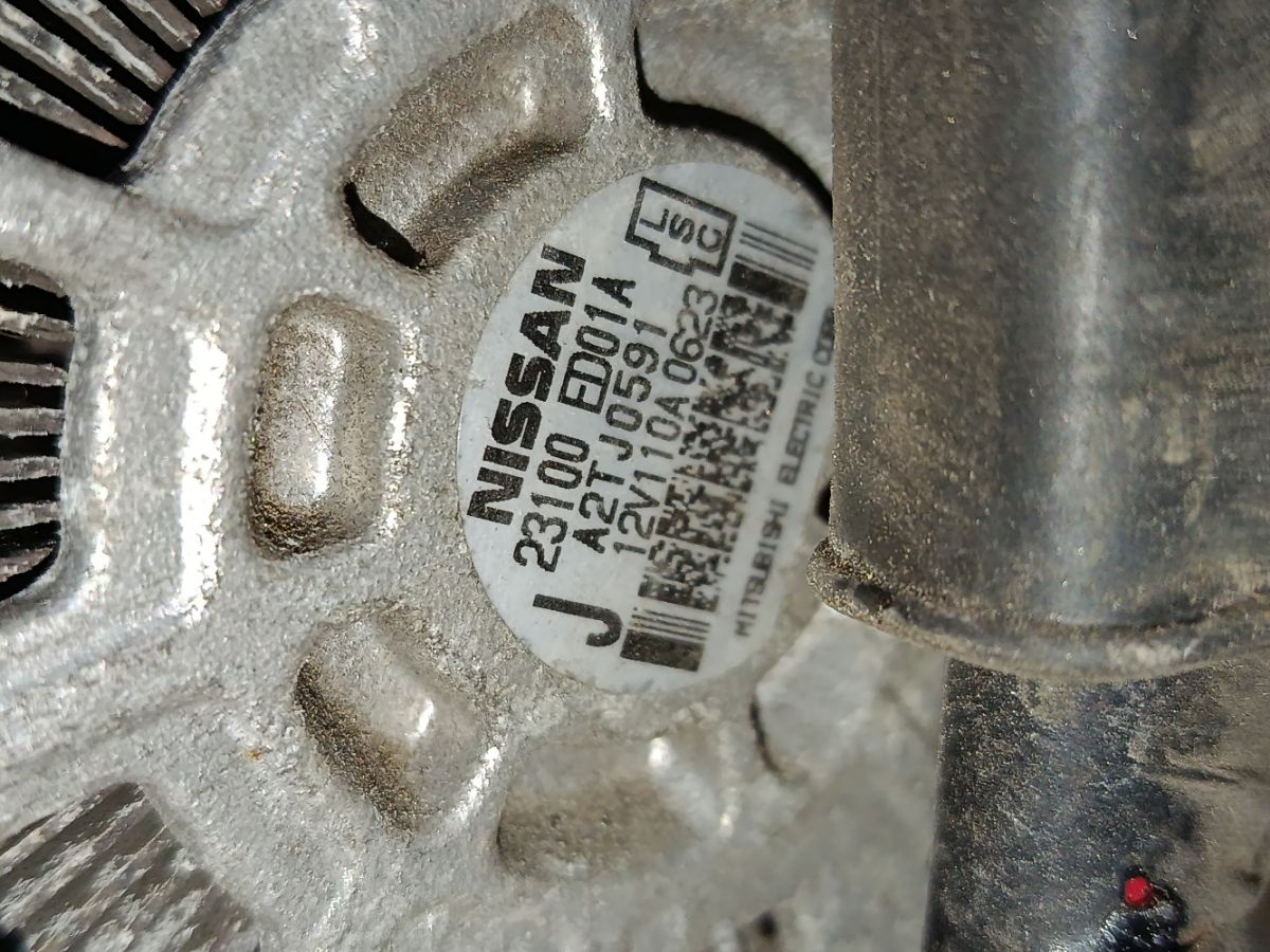 Генератор 23100-ED01A на Nissan Cube Z12 HR15DE Фото 4