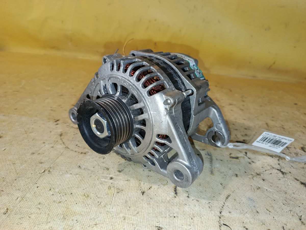 Генератор на Nissan Cube Z10 CG13DE Фото 1