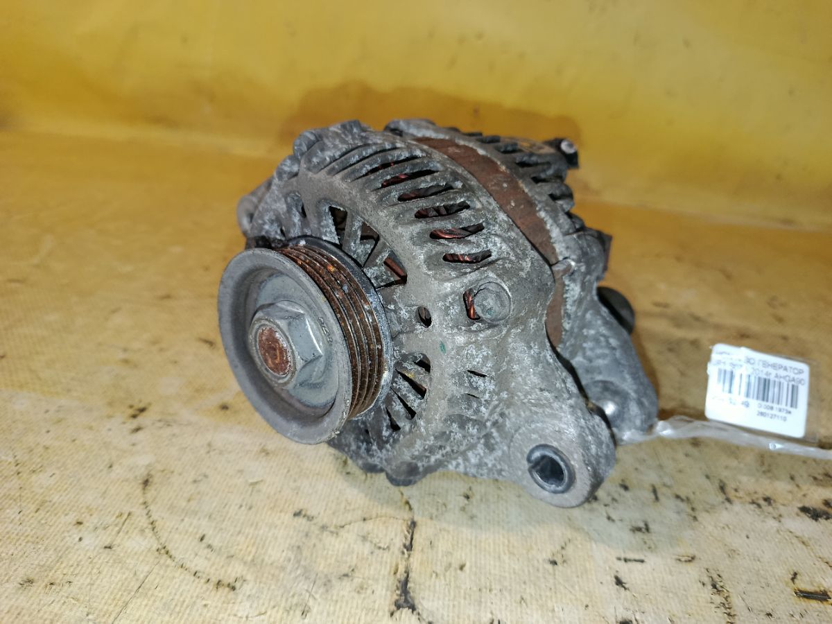 Генератор на Honda N-Box JF1 S07A Фото 1