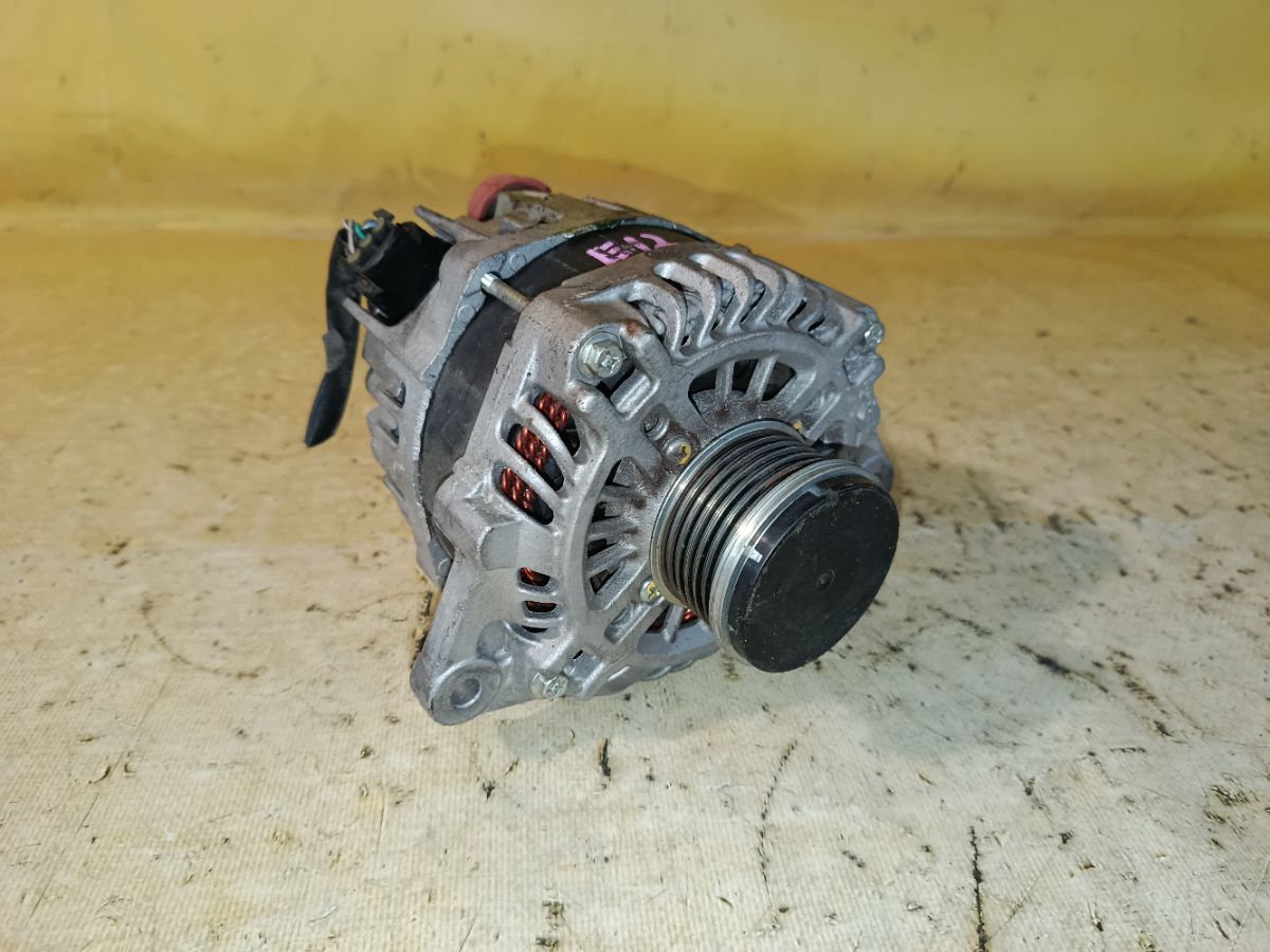 Генератор 23100-3HD1A на Nissan Note E12 HR12DDR Фото 1