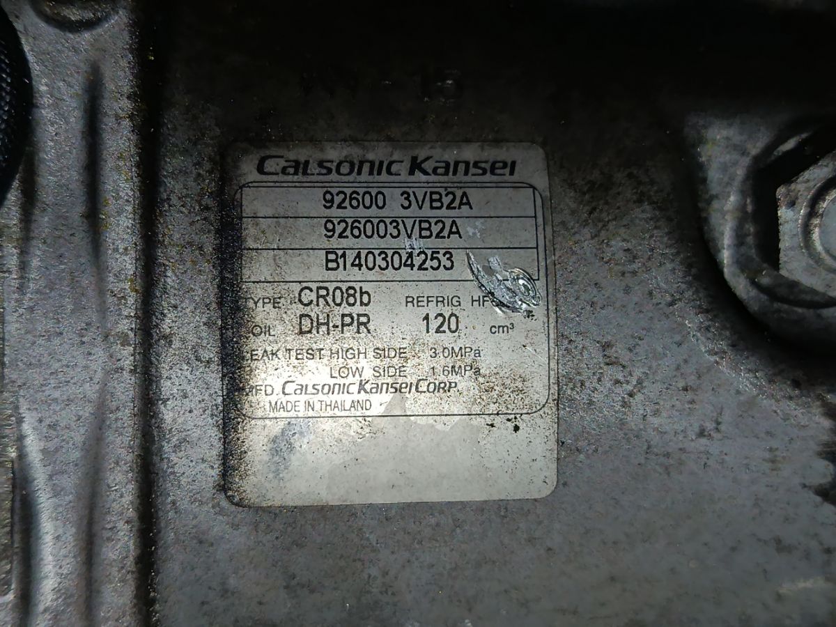 Компрессор кондиционера 92600-3VB2A на Nissan Note E12 HR12DDR Фото 3