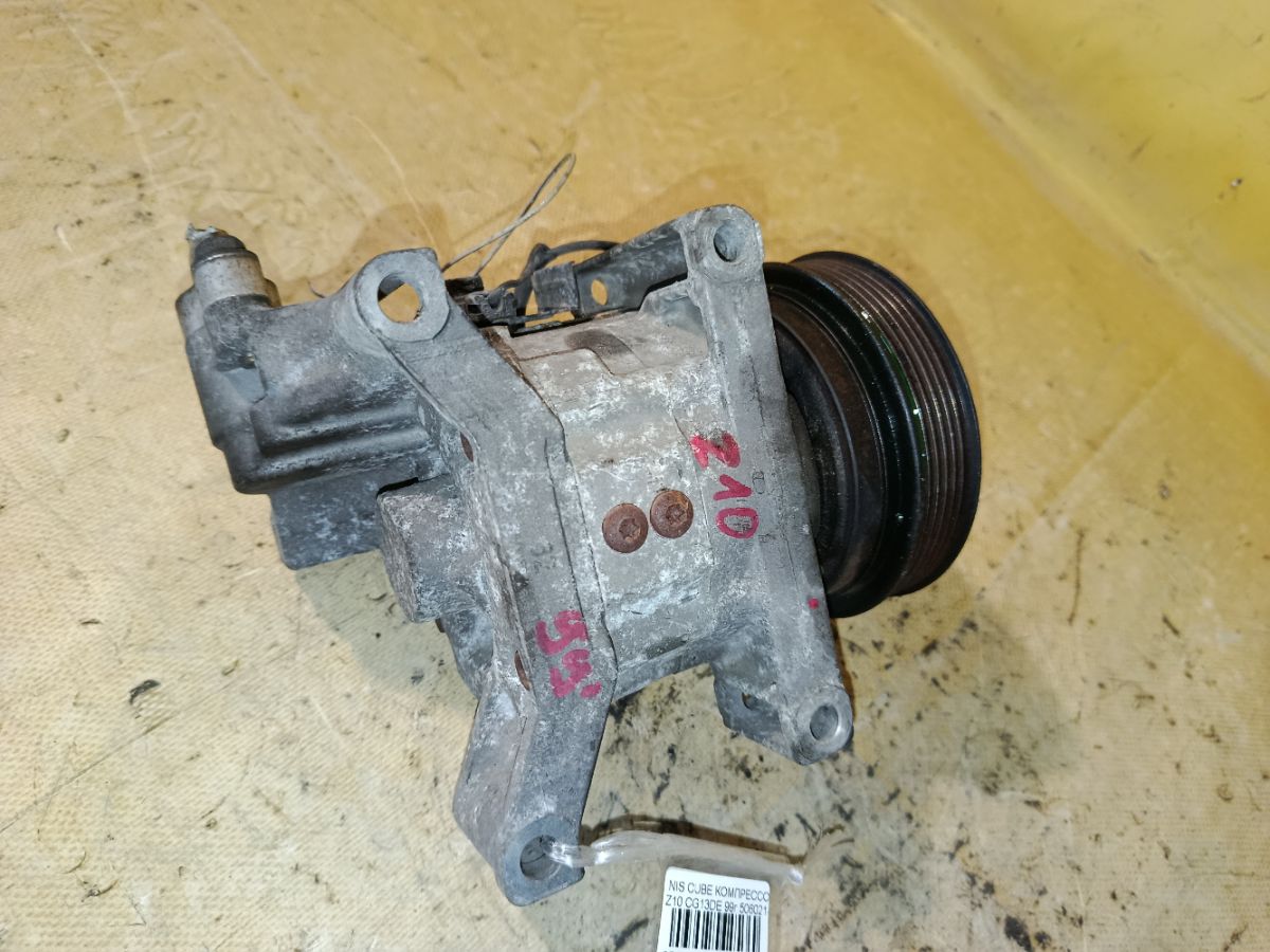 Компрессор кондиционера на Nissan Cube Z10 CG13DE Фото 3