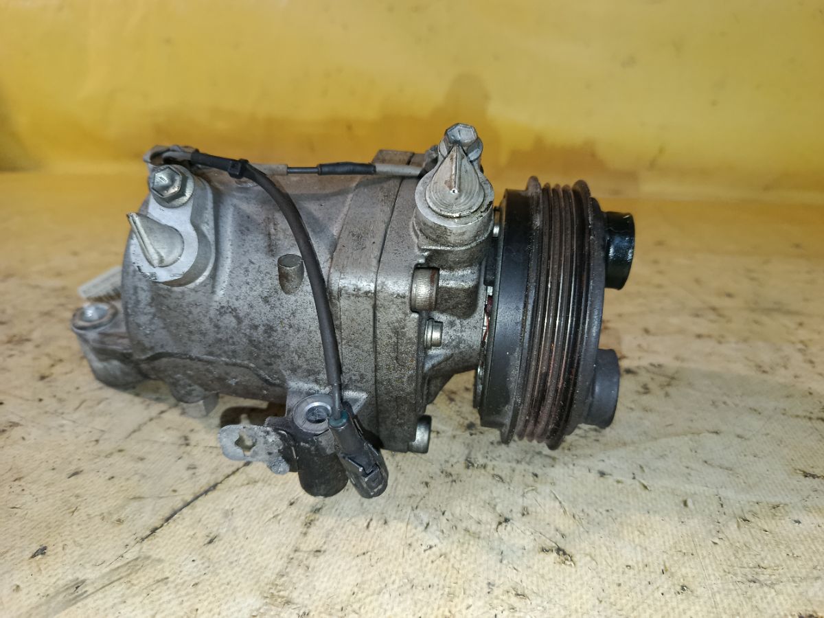 Компрессор кондиционера 95201-62R10 на Suzuki Ignis FF21S K12C Фото 2