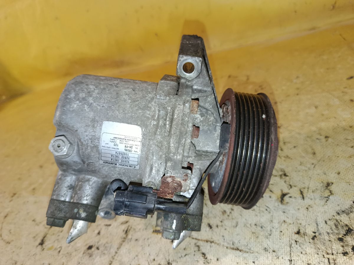 Компрессор кондиционера 92600-1HC1A на Nissan March K13 HR12DE Фото 2