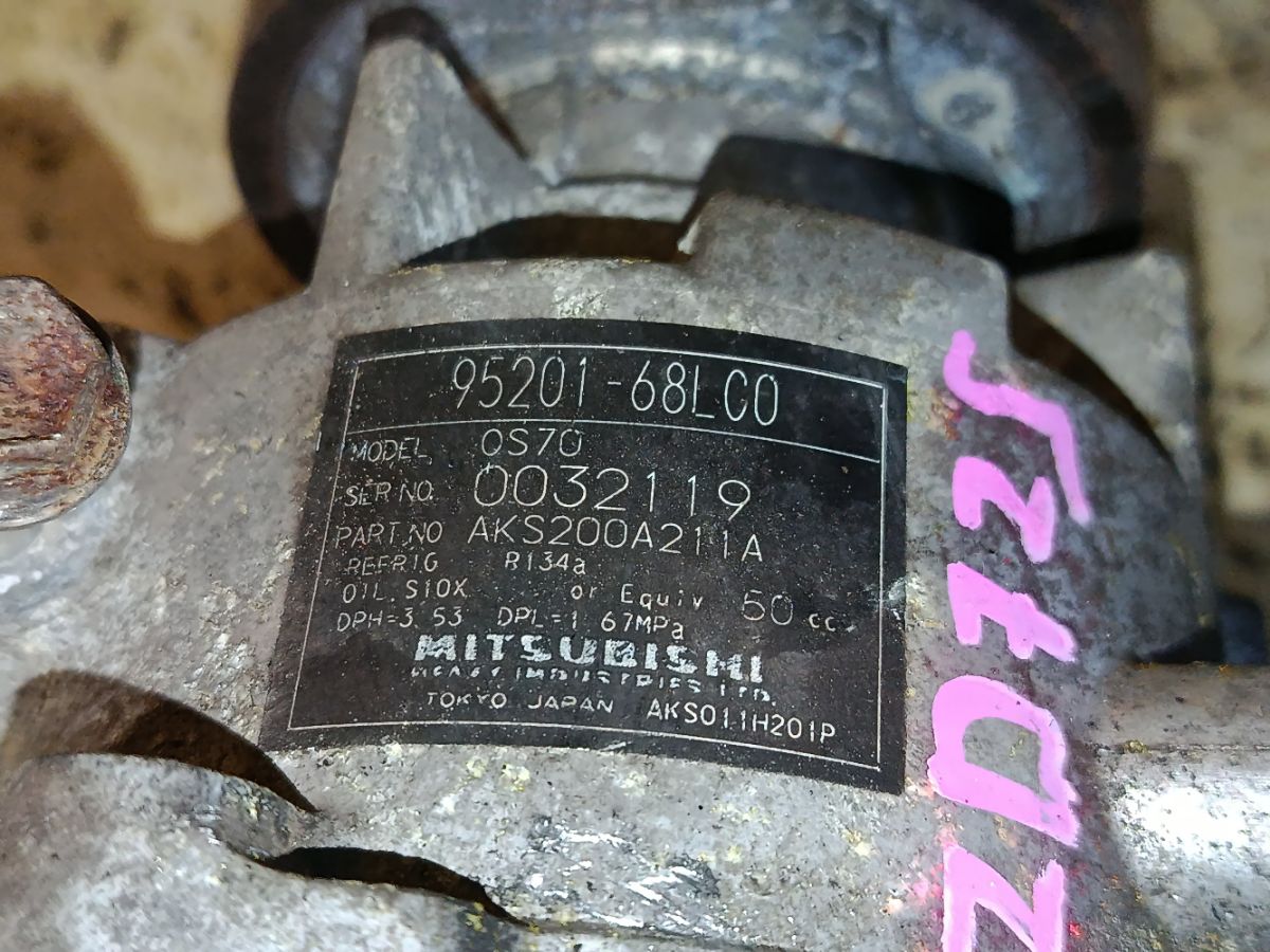 Компрессор кондиционера 95201-68LC0 на Suzuki Swift ZD72S K12B Фото 4