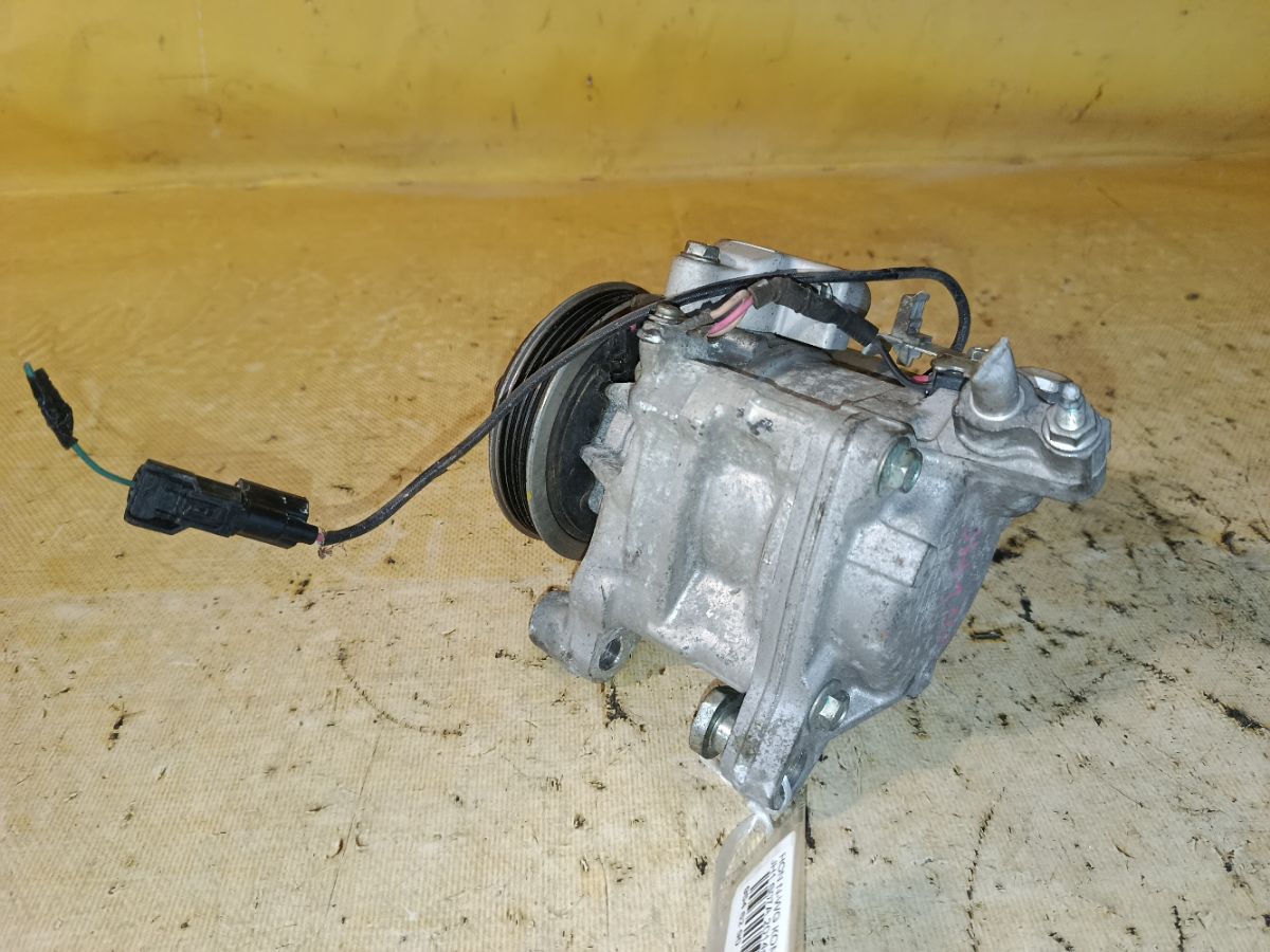 Компрессор кондиционера на Honda N-Wgn JH1 S07A Фото 4