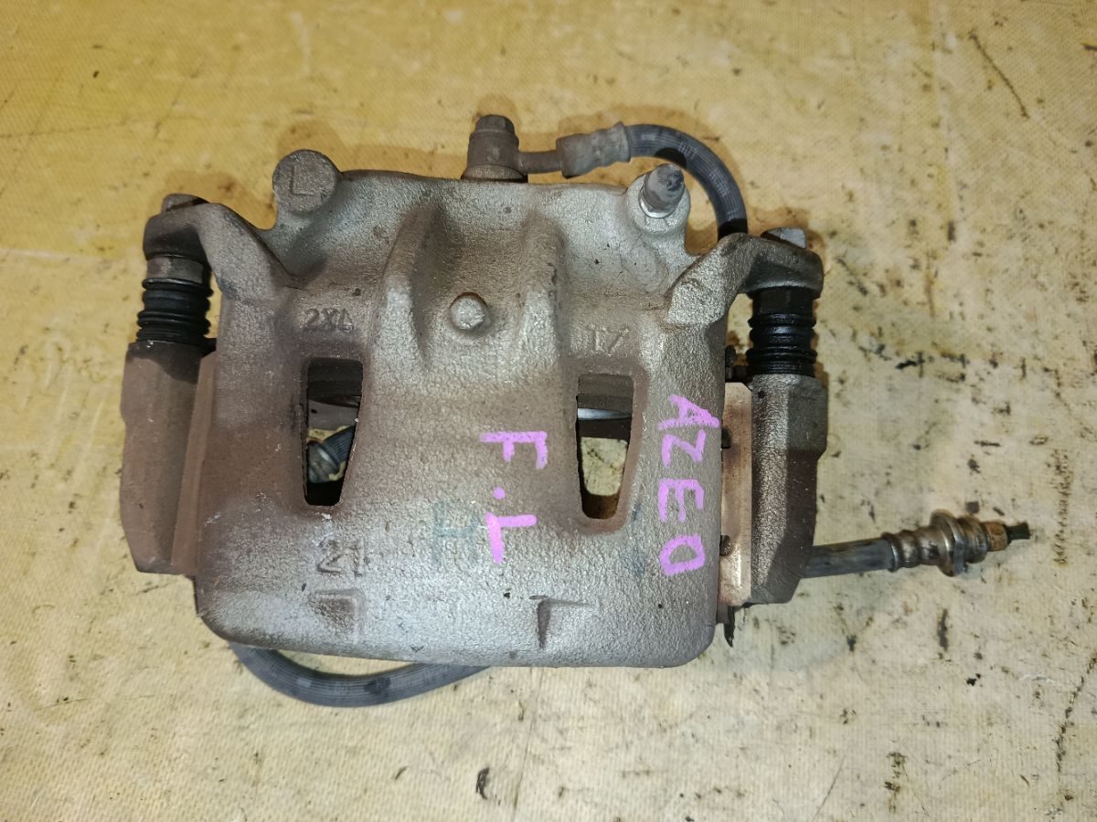 Суппорт на Nissan Leaf AZE0 EM57 Фото 2