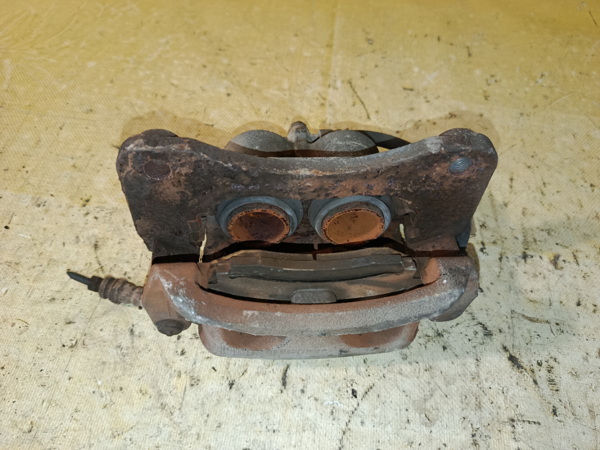 Суппорт на Mazda Mpv LW3W L3 Фото 1