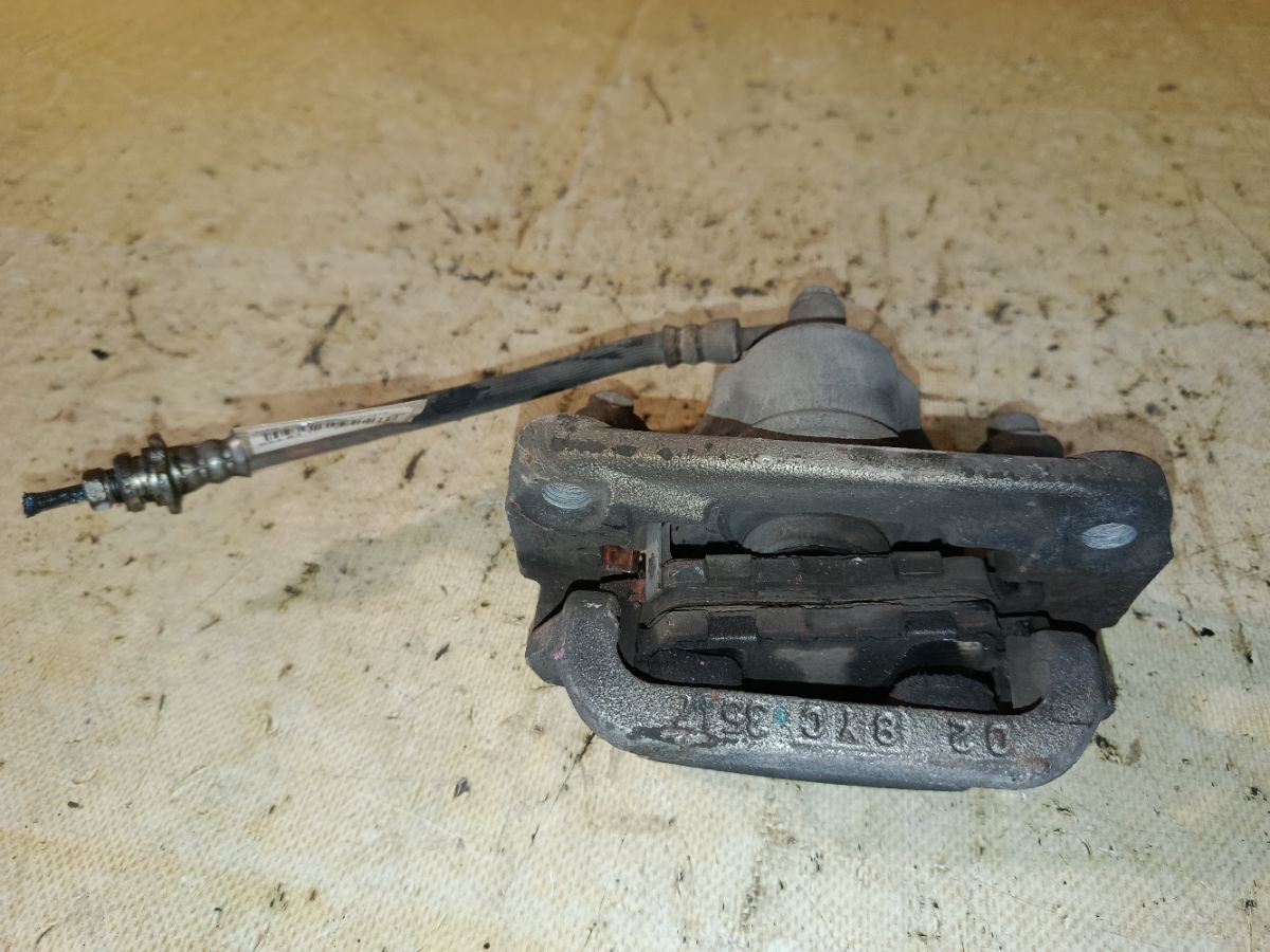 Суппорт на Nissan Serena CC25 MR20DE Фото 1