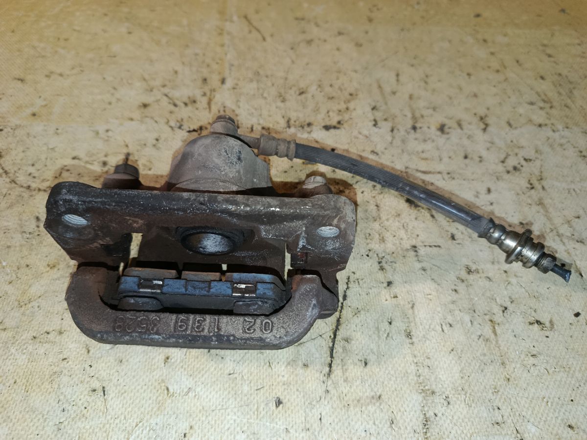 Суппорт на Nissan Serena FC26 MR20DD Фото 1