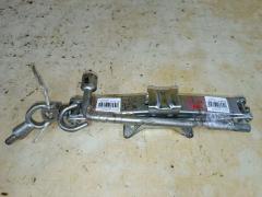 Домкрат на Honda Fit GD1