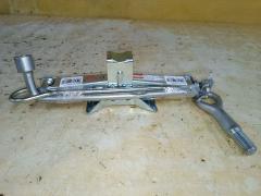 Домкрат на Suzuki Ignis FF21S