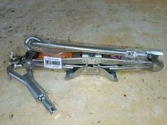 Домкрат на Nissan Note E11 Фото 2