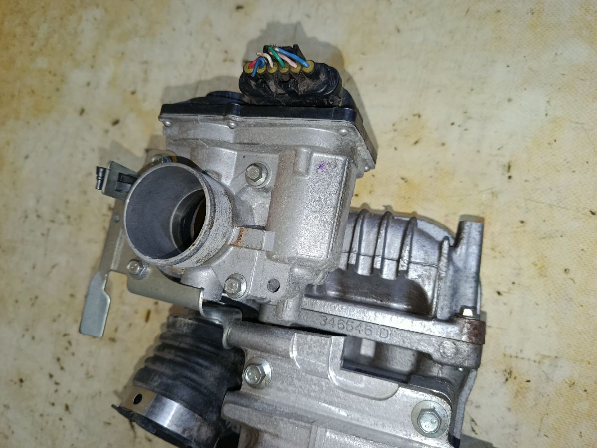 Турбина на Nissan Note E12 HR12DDR Фото 5