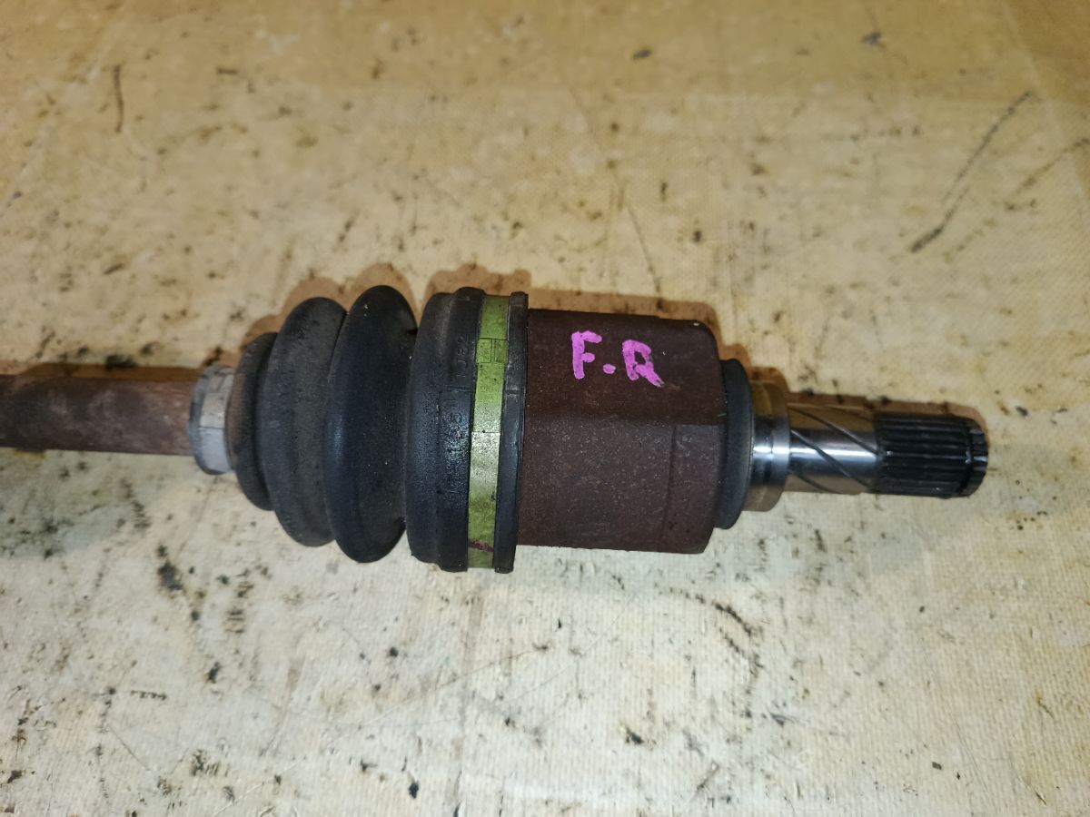 Привод на Nissan Cube Z10 CG13DE Фото 3