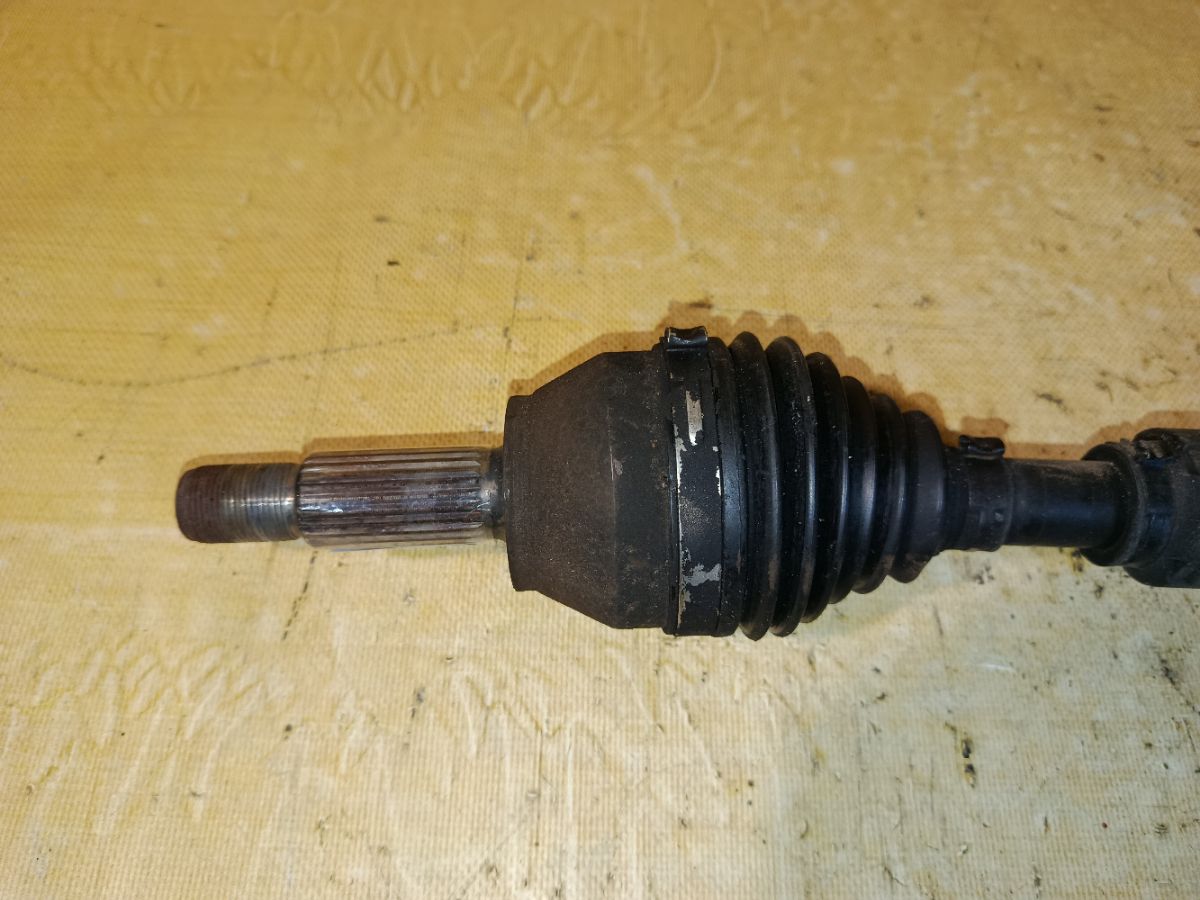 Привод на Mazda Verisa DC5W ZY-VE Фото 2