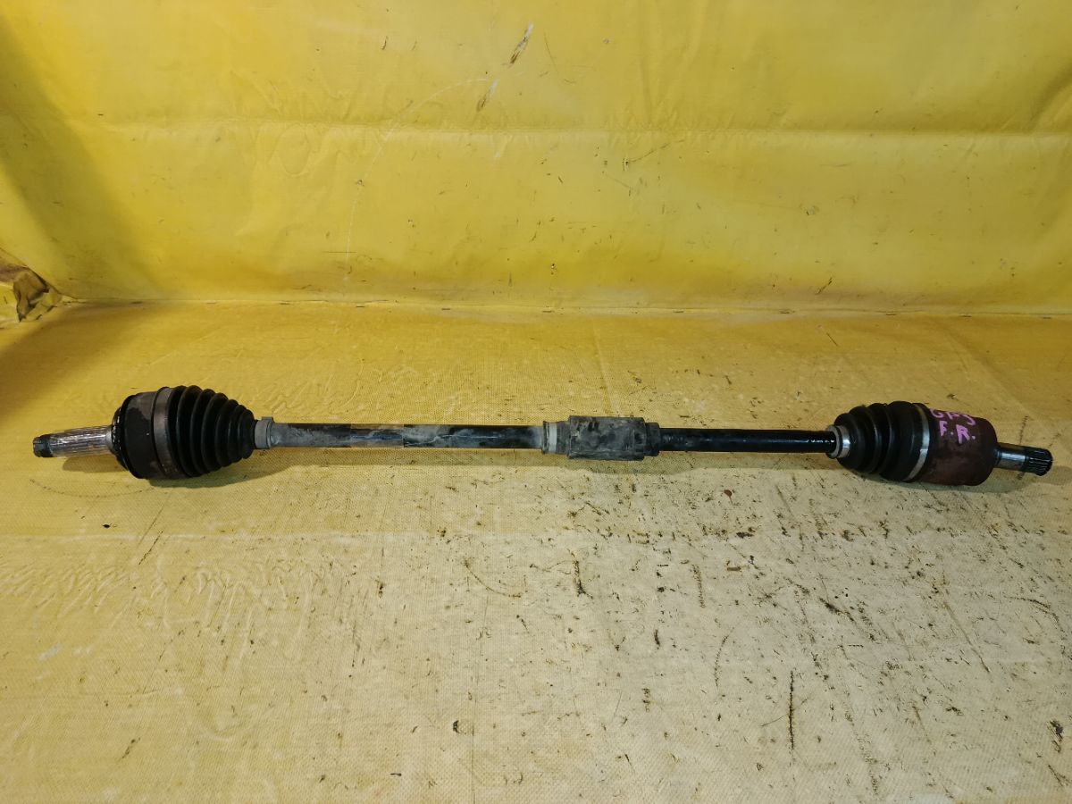 Привод на Honda Freed GP3 LEA Фото 1