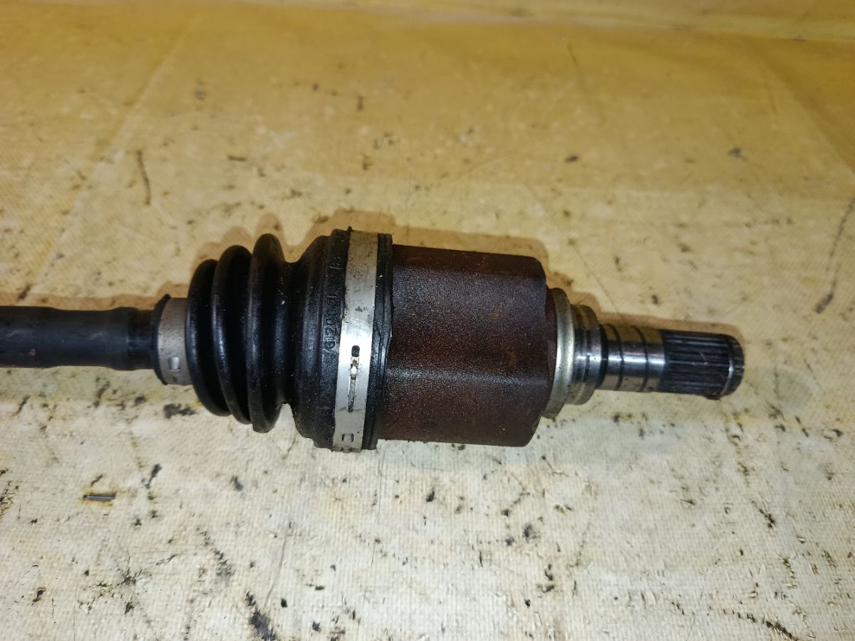 Привод на Nissan Tiida C11 HR15DE Фото 3