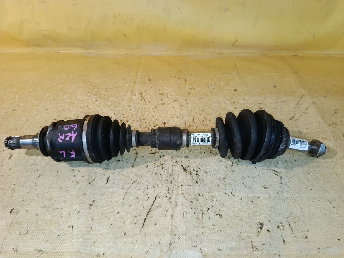 Привод на Toyota Voxy AZR60G 1AZ-FSE Фото 1