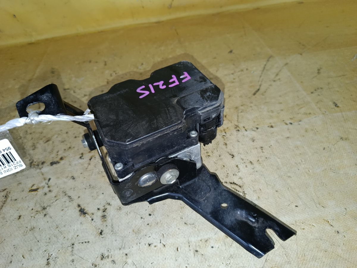 Блок ABS на Suzuki Ignis FF21S K12C Фото 1