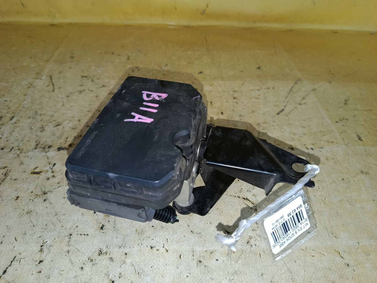 Блок ABS на Mitsubishi Ek Space B11A 3B20 Фото 1