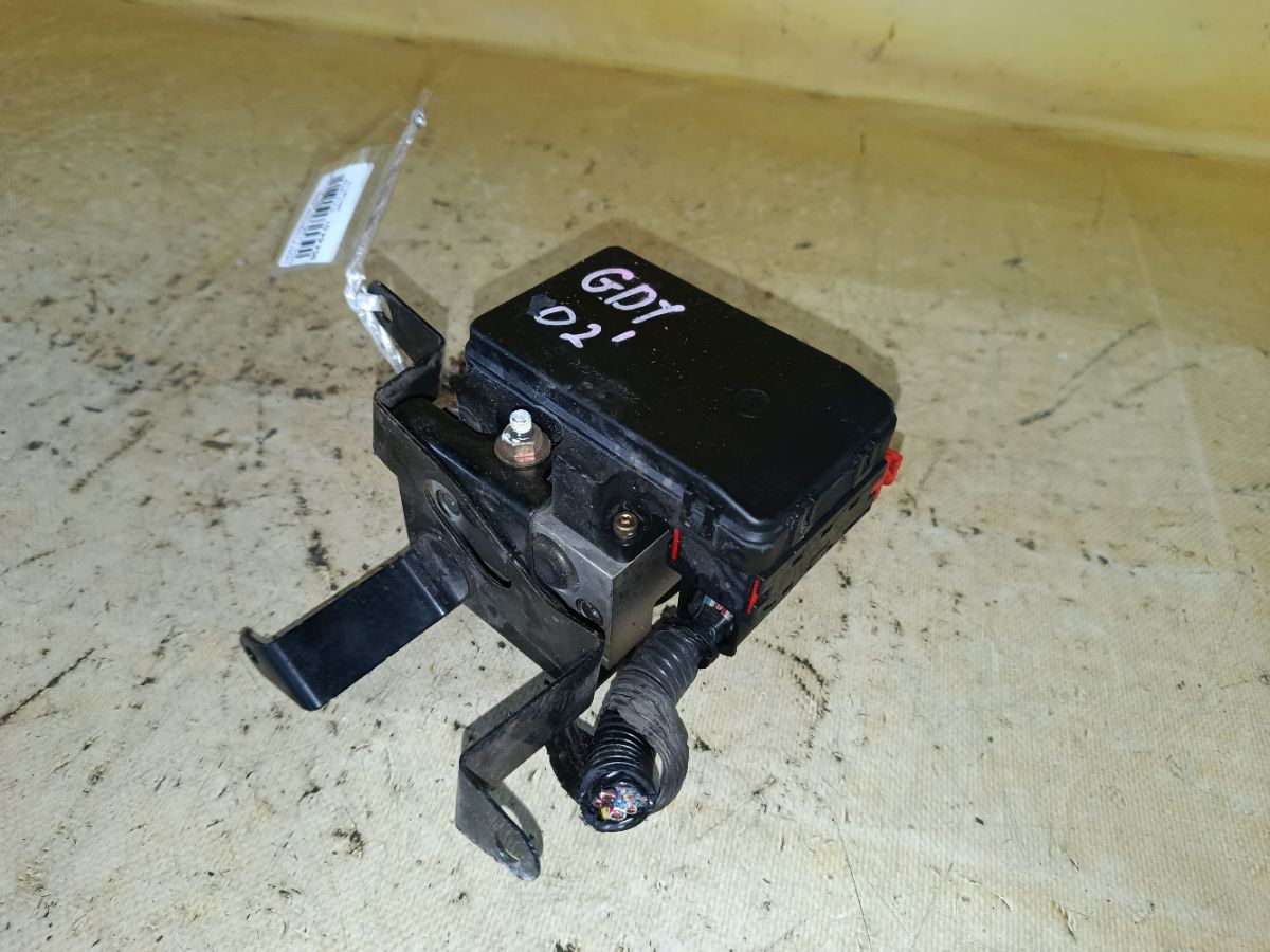 Блок ABS на Honda Fit GD1 L13A Фото 1