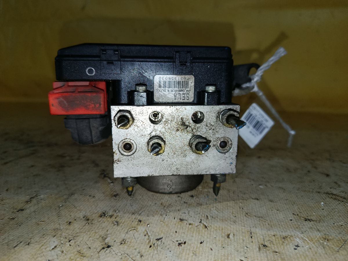 Блок ABS на Honda Fit GD1 L13A Фото 2