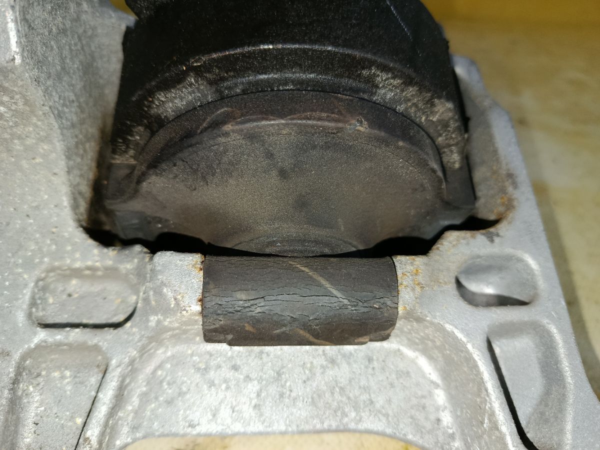 Подушка двигателя на Mazda Cx-5 KE2AW SH-VPTS Фото 2