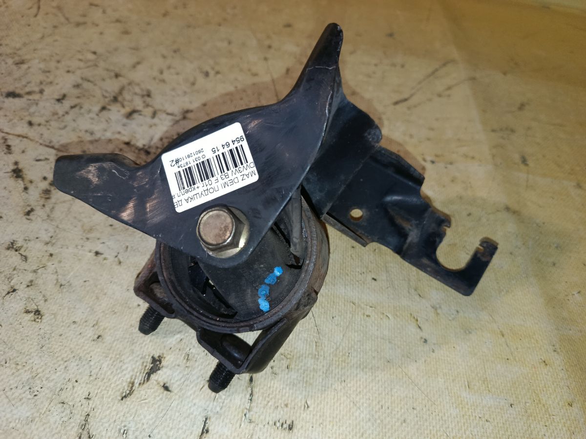 Подушка двигателя на Mazda Demio DW3W B3 Фото 1
