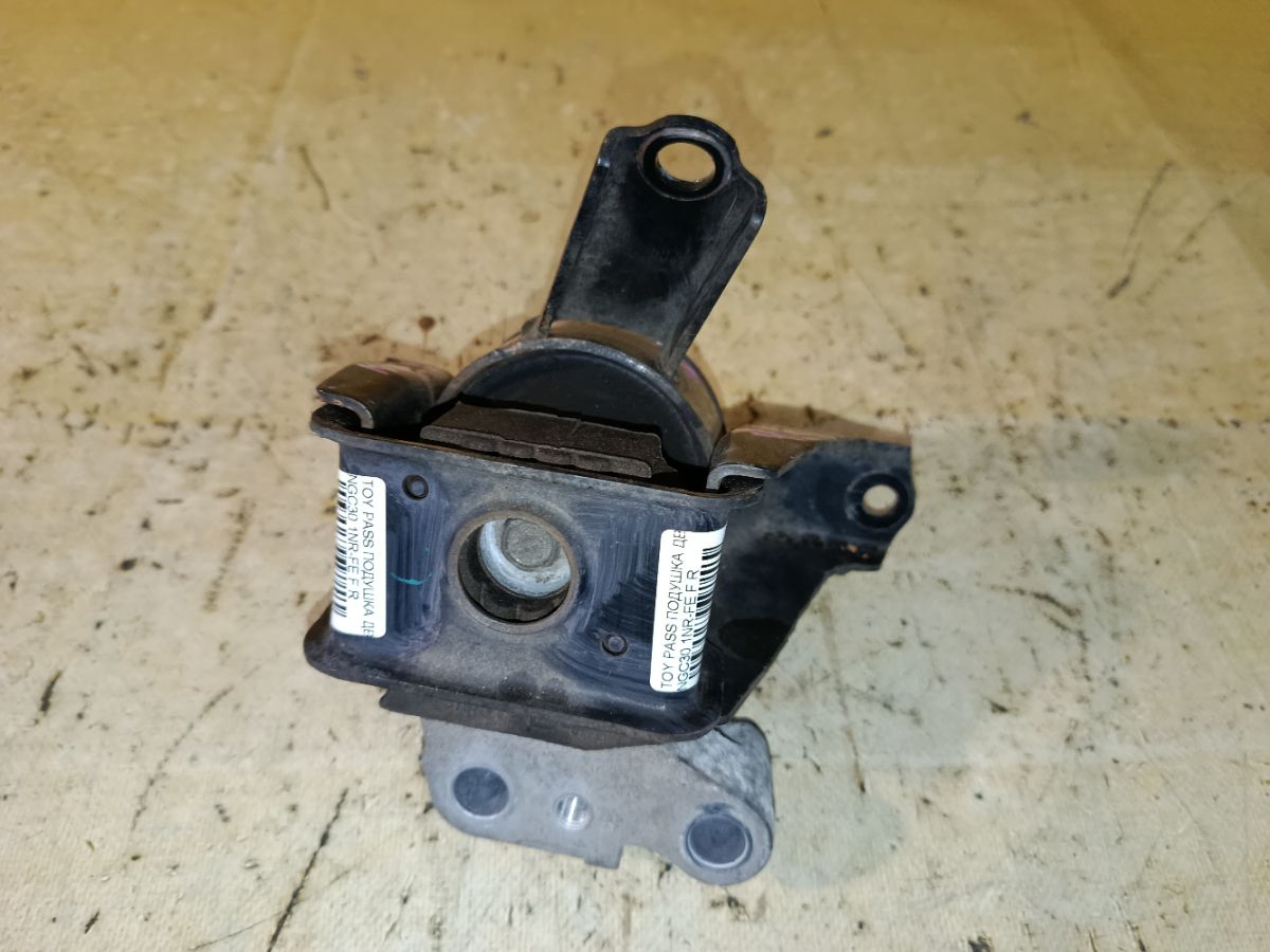 Подушка двигателя на Toyota Passo NGC30 1NR-FE Фото 1