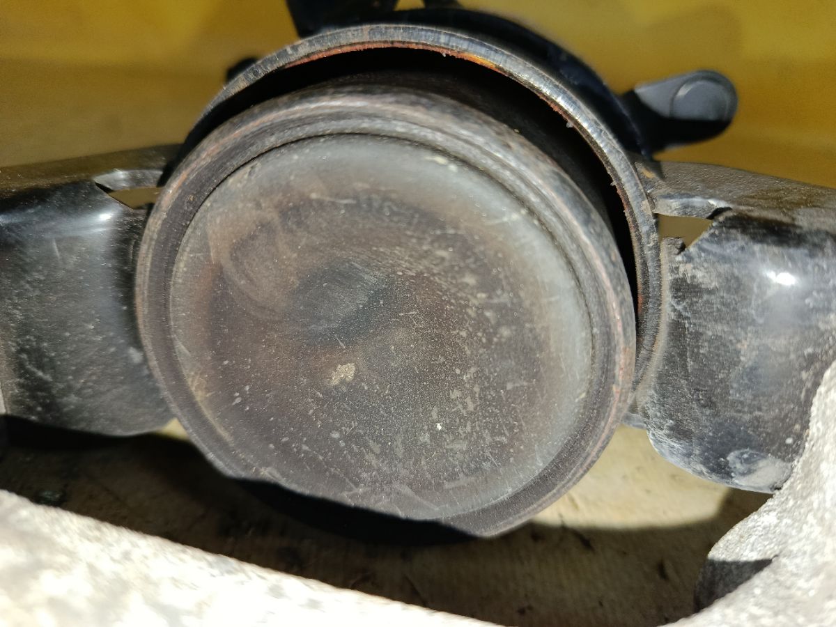 Подушка двигателя на Toyota Estima ACR55W 2AZ-FE Фото 3