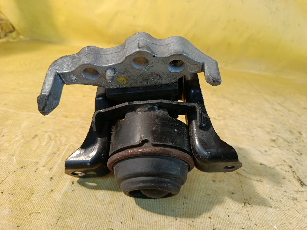 Подушка двигателя на Daihatsu Tanto LA600S KF-VE Фото 2