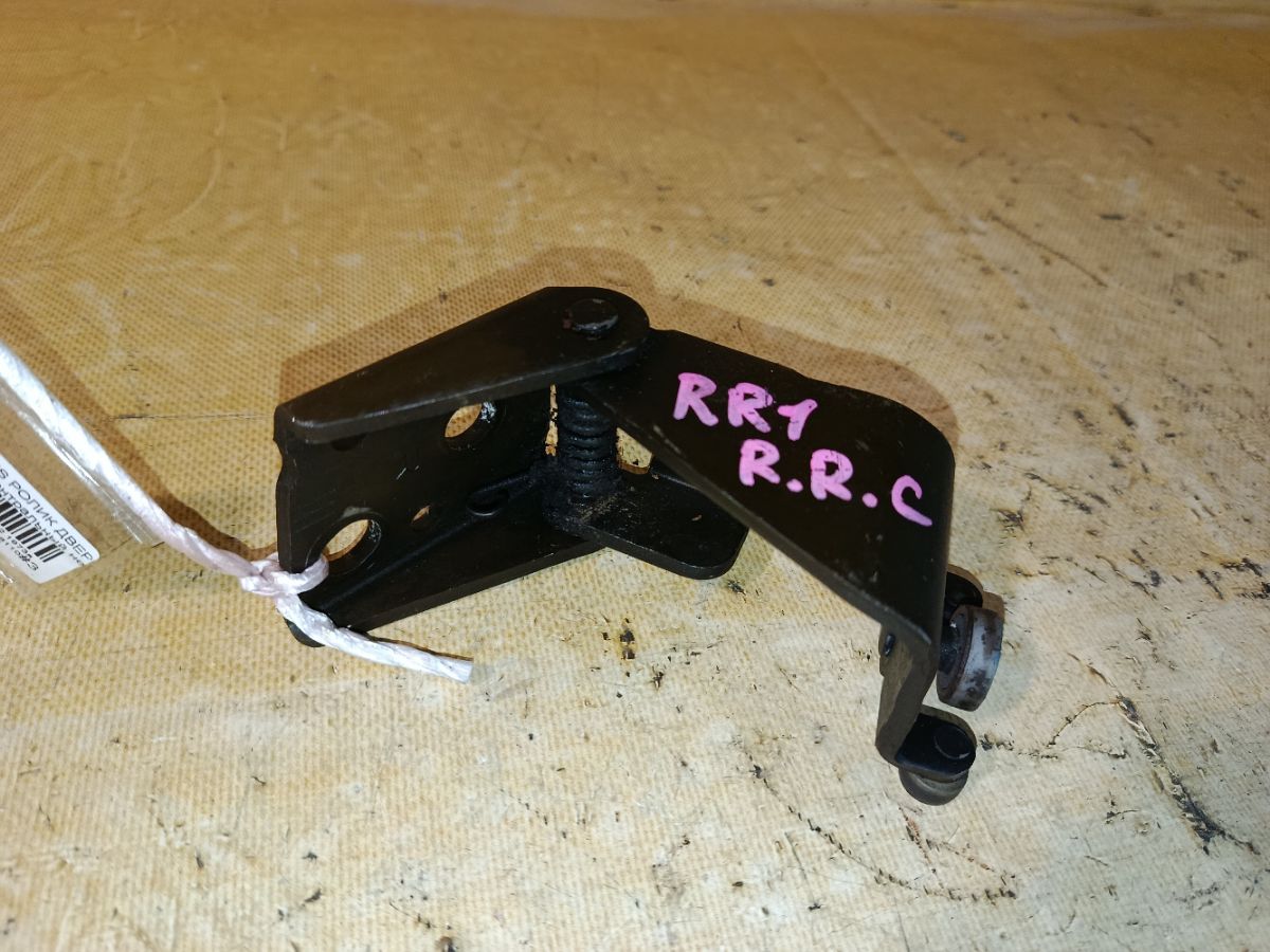 Ролик двери на Honda Elysion RR1 Фото 1