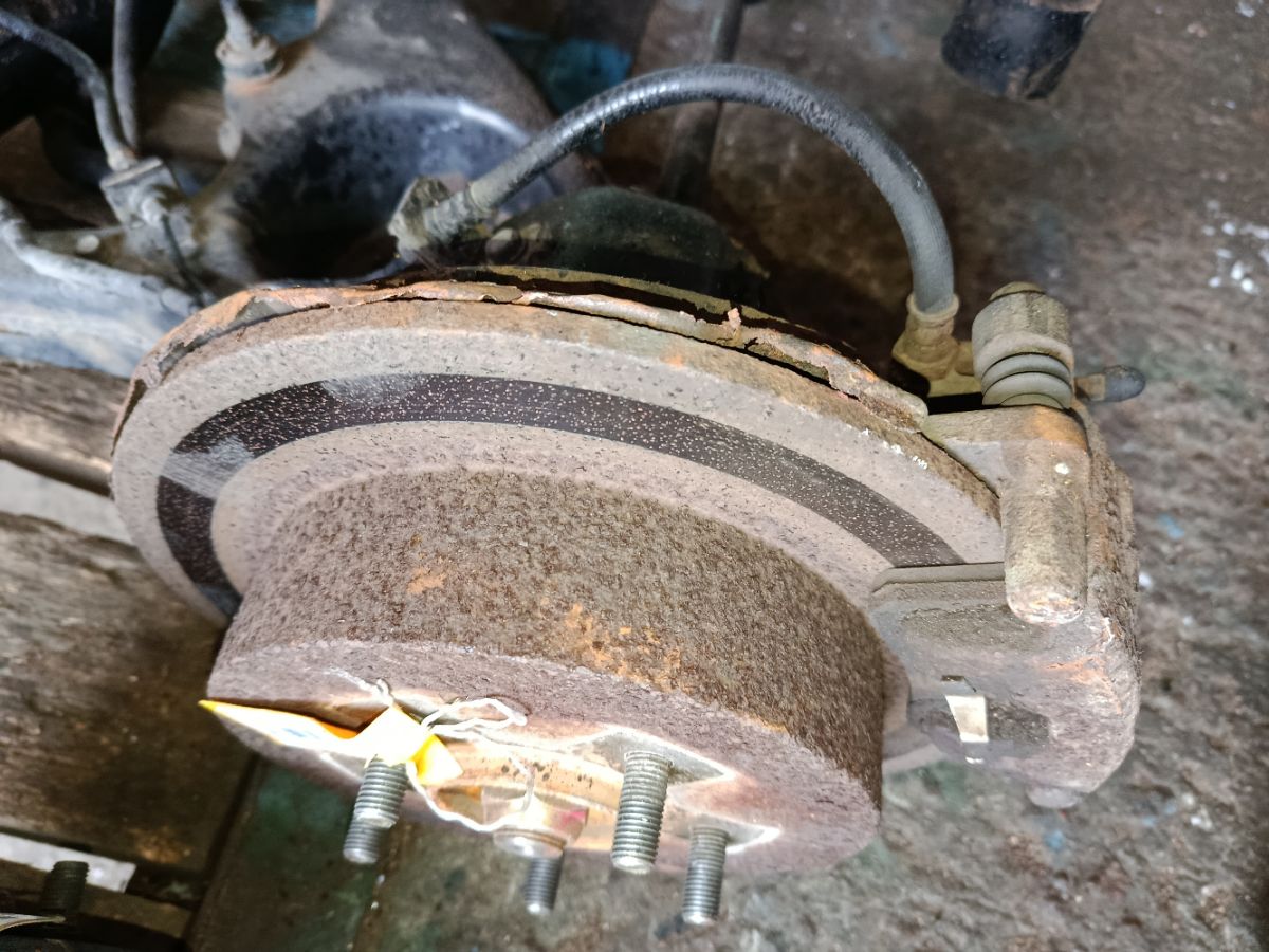 Балка подвески на Mitsubishi Grandis NA4W 4G69 Фото 4