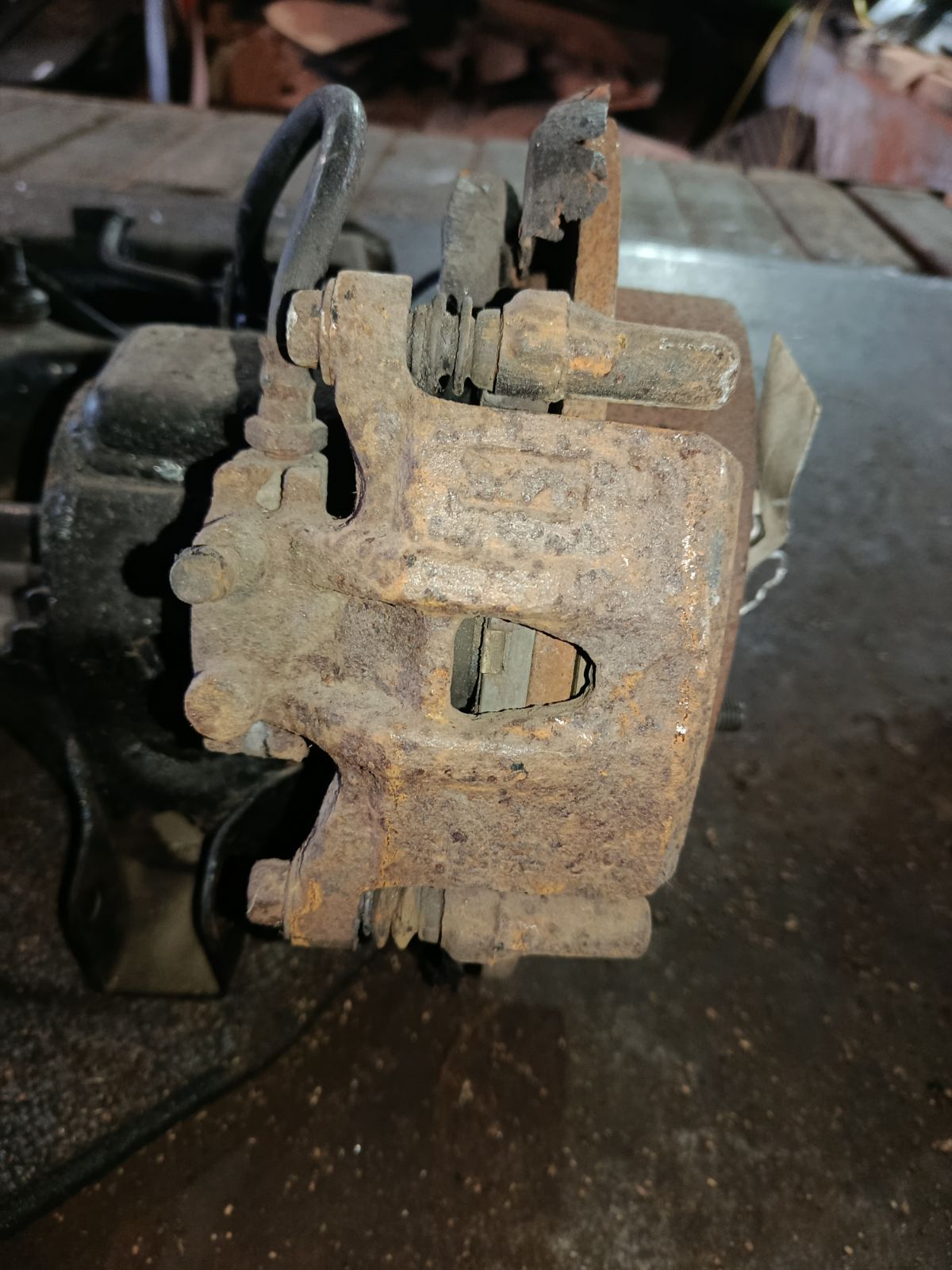 Балка подвески на Mitsubishi Grandis NA4W 4G69 Фото 4