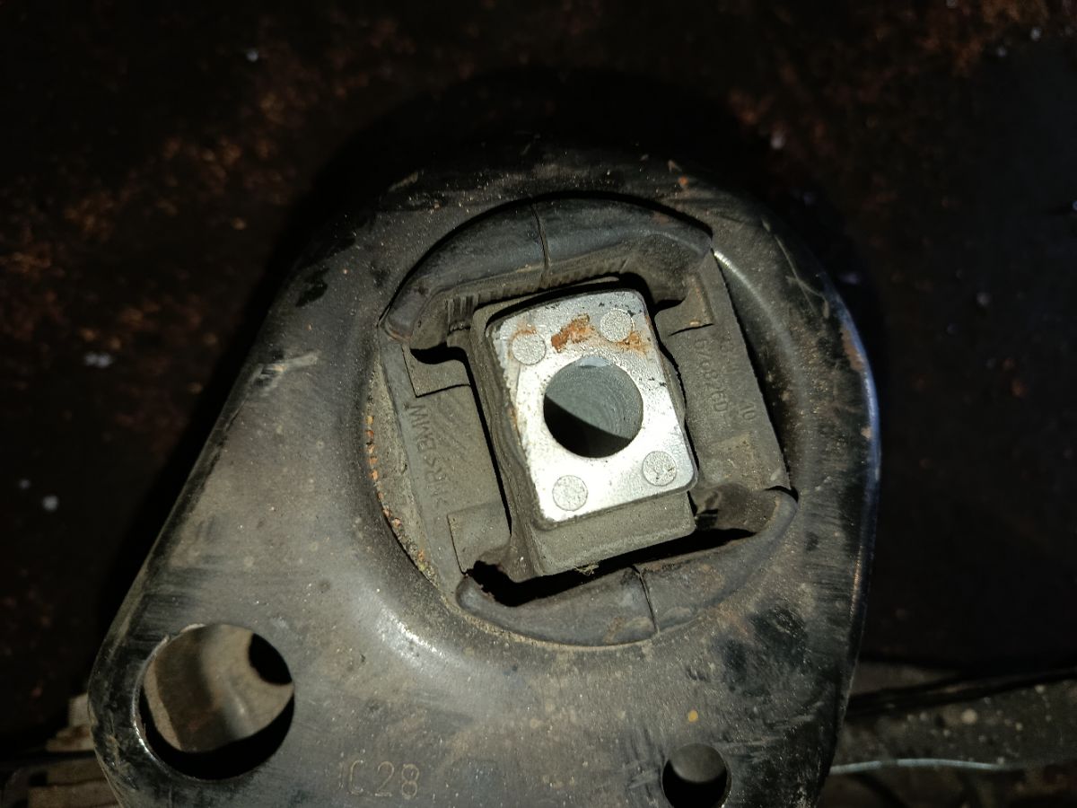 Балка подвески на Bmw 3-Series E91-US72 N46B20BD Фото 9