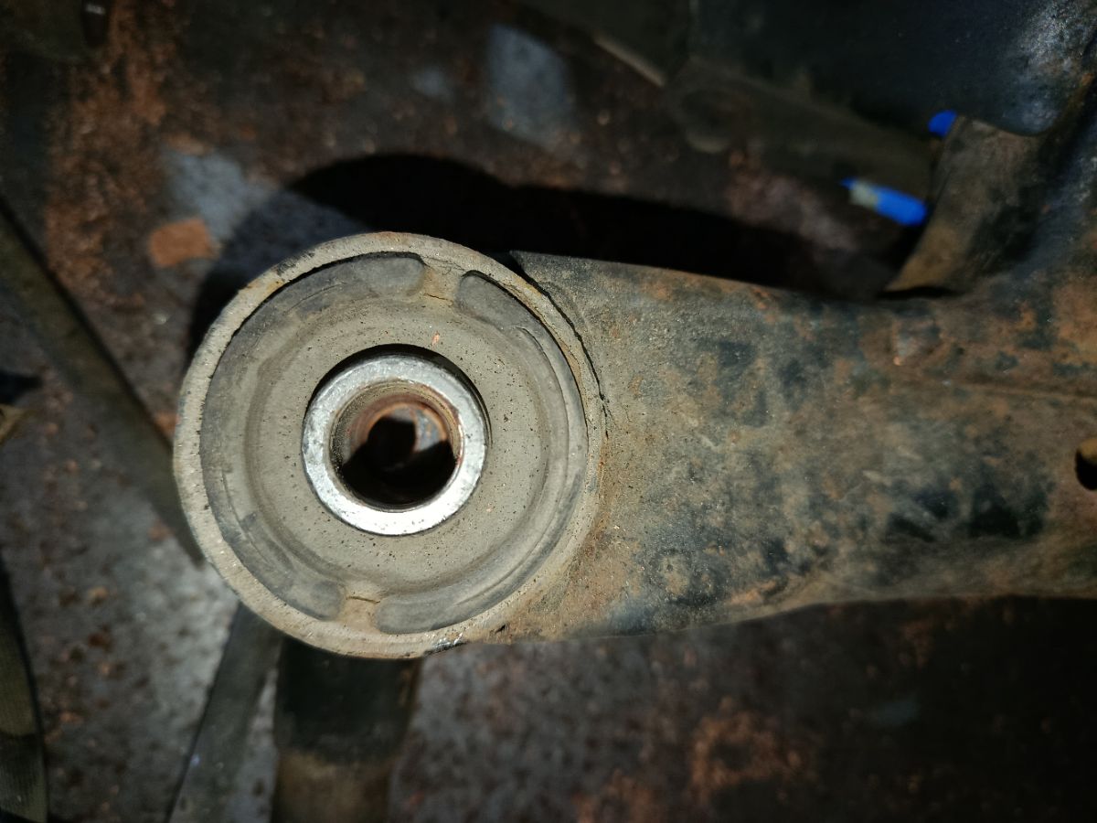 Балка подвески на Subaru Legacy Wagon BH5 EJ206 Фото 16