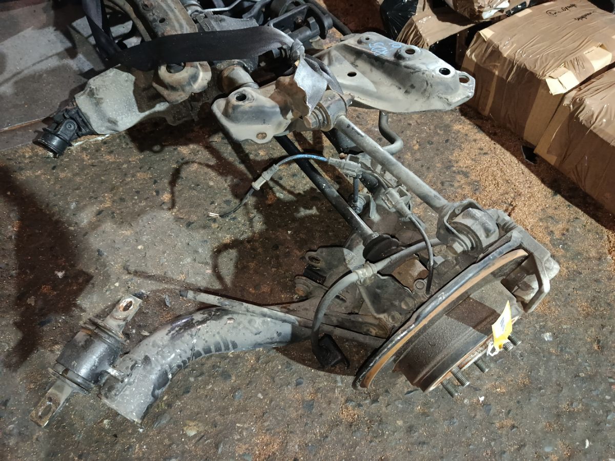 Балка подвески на Honda Cr-V RD5 K20A Фото 9