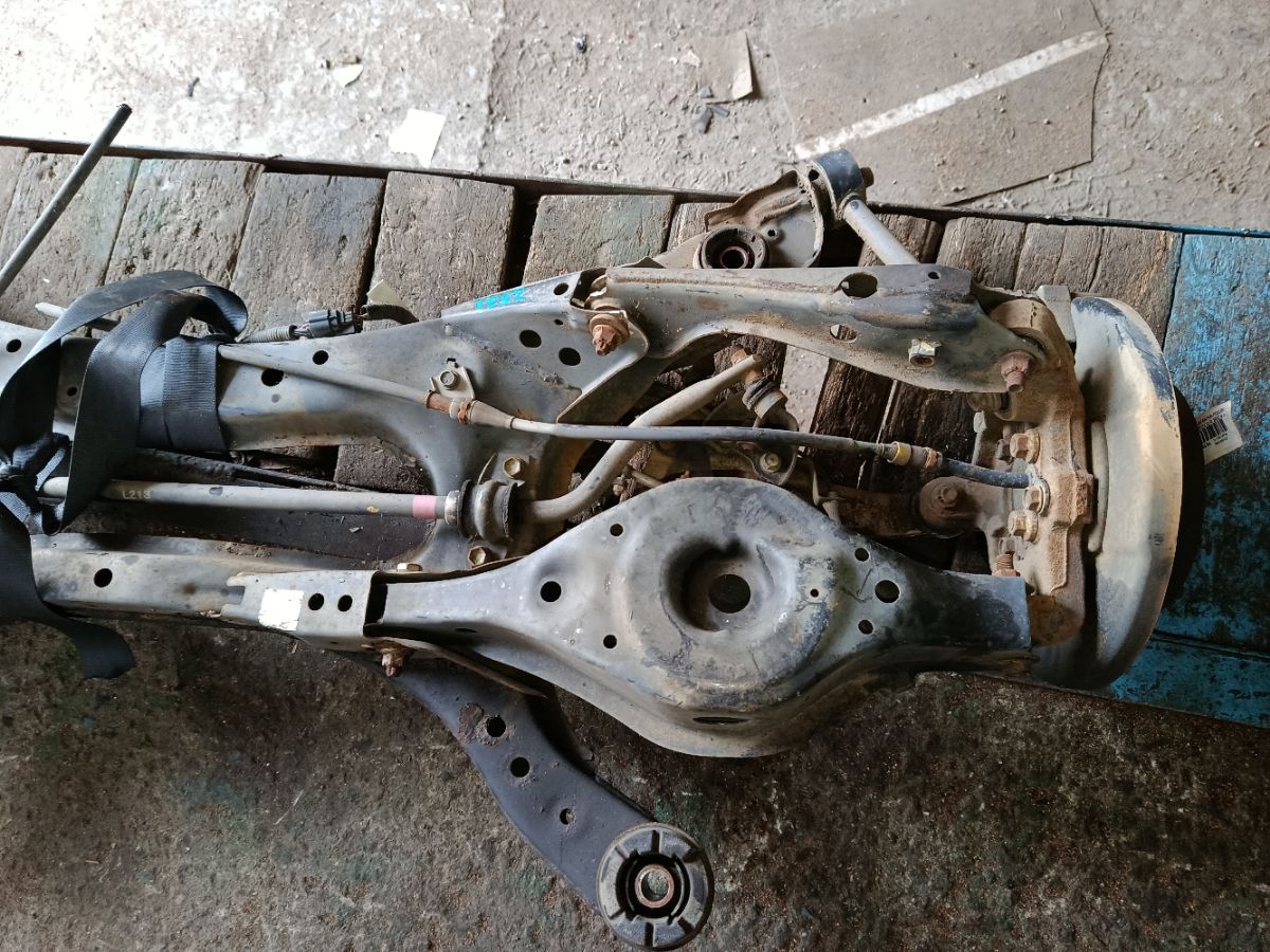 Балка подвески на Nissan Elgrand TE52 QR25DE Фото 6