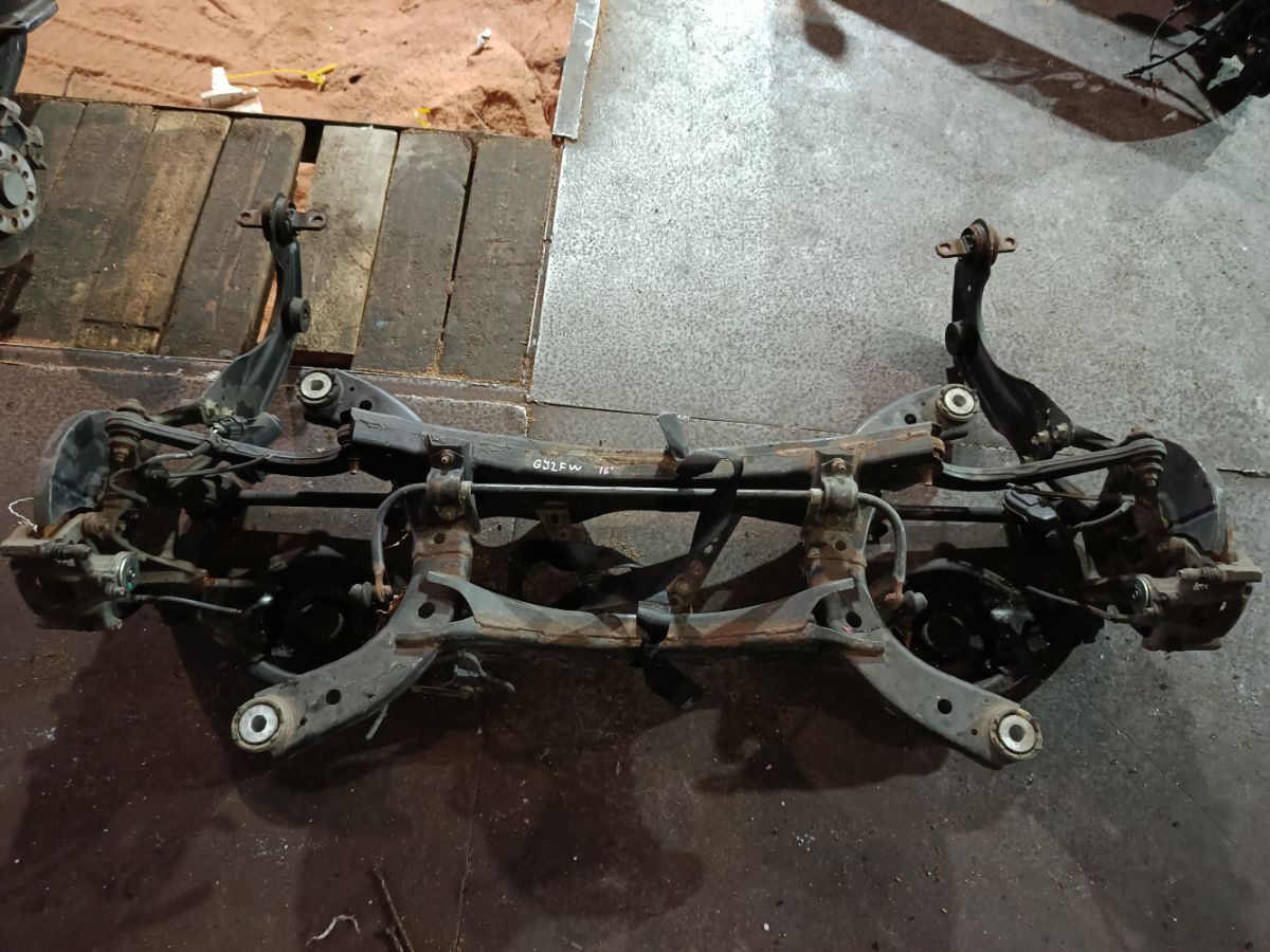 Балка подвески на Mazda Atenza GJ2FW SH-VPTR Фото 1