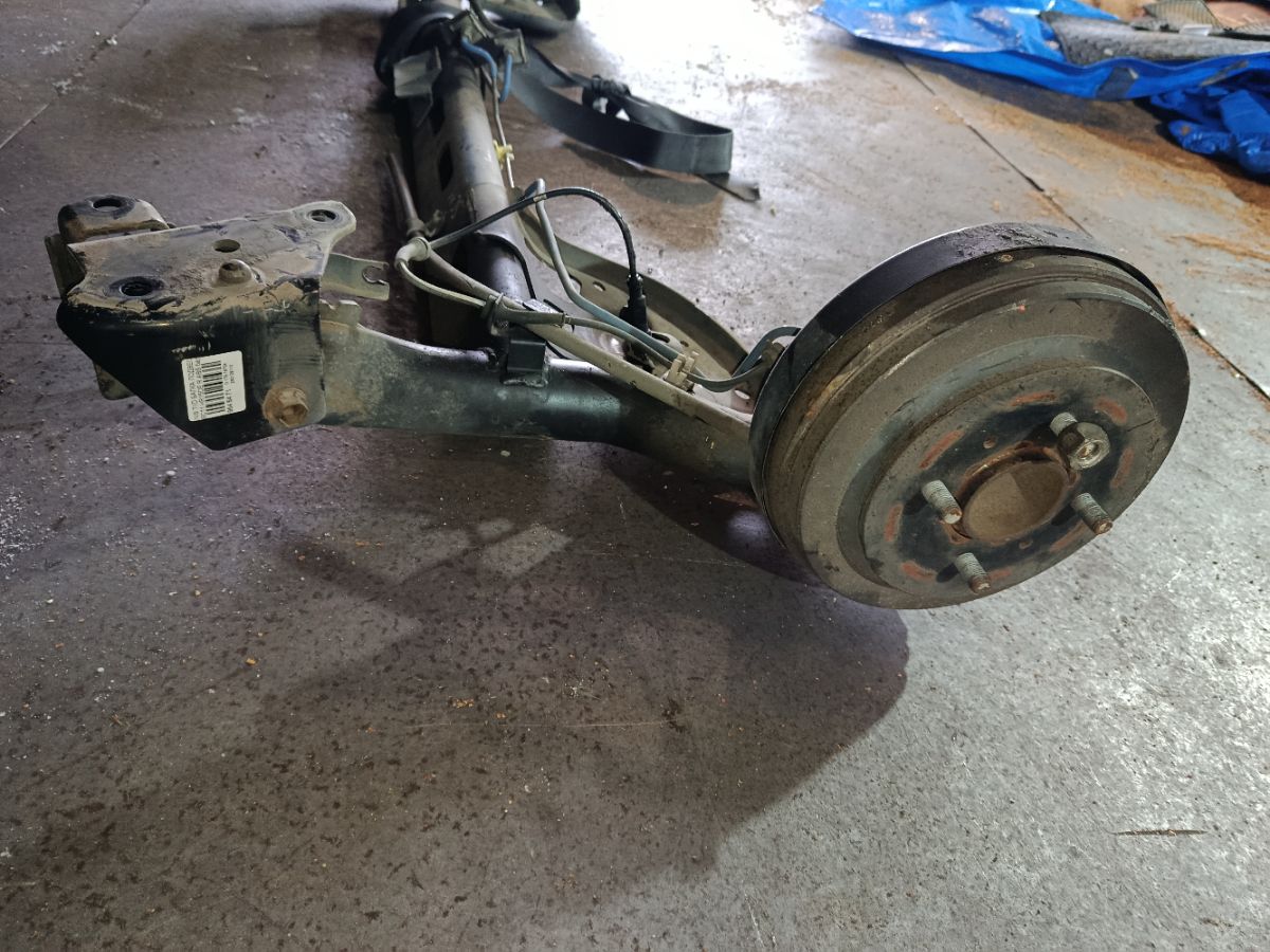 Балка подвески на Nissan Tiida Latio SC11 HR15DE Фото 7