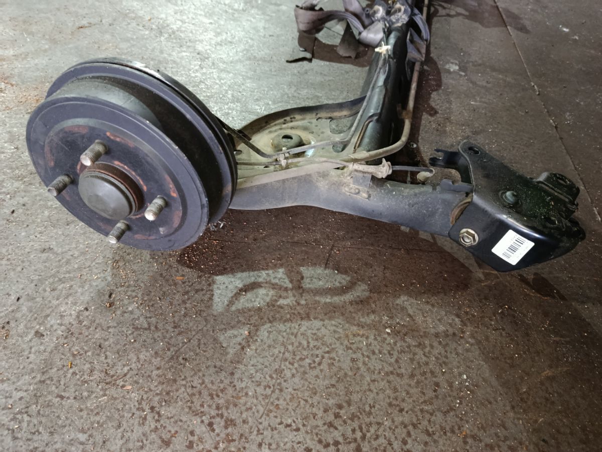 Балка подвески на Nissan March AK12 CR12DE Фото 5