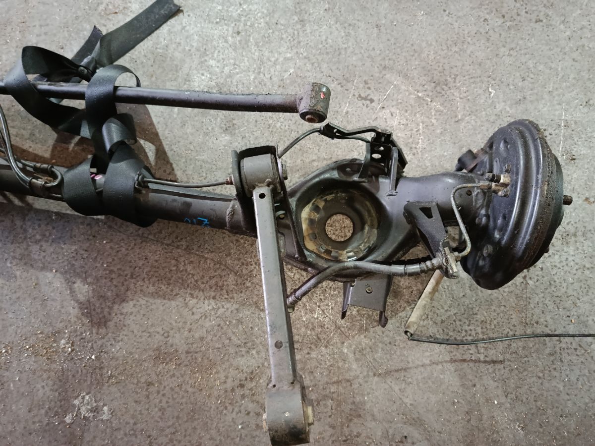 Балка подвески на Nissan Cube Z10 CG13DE Фото 5