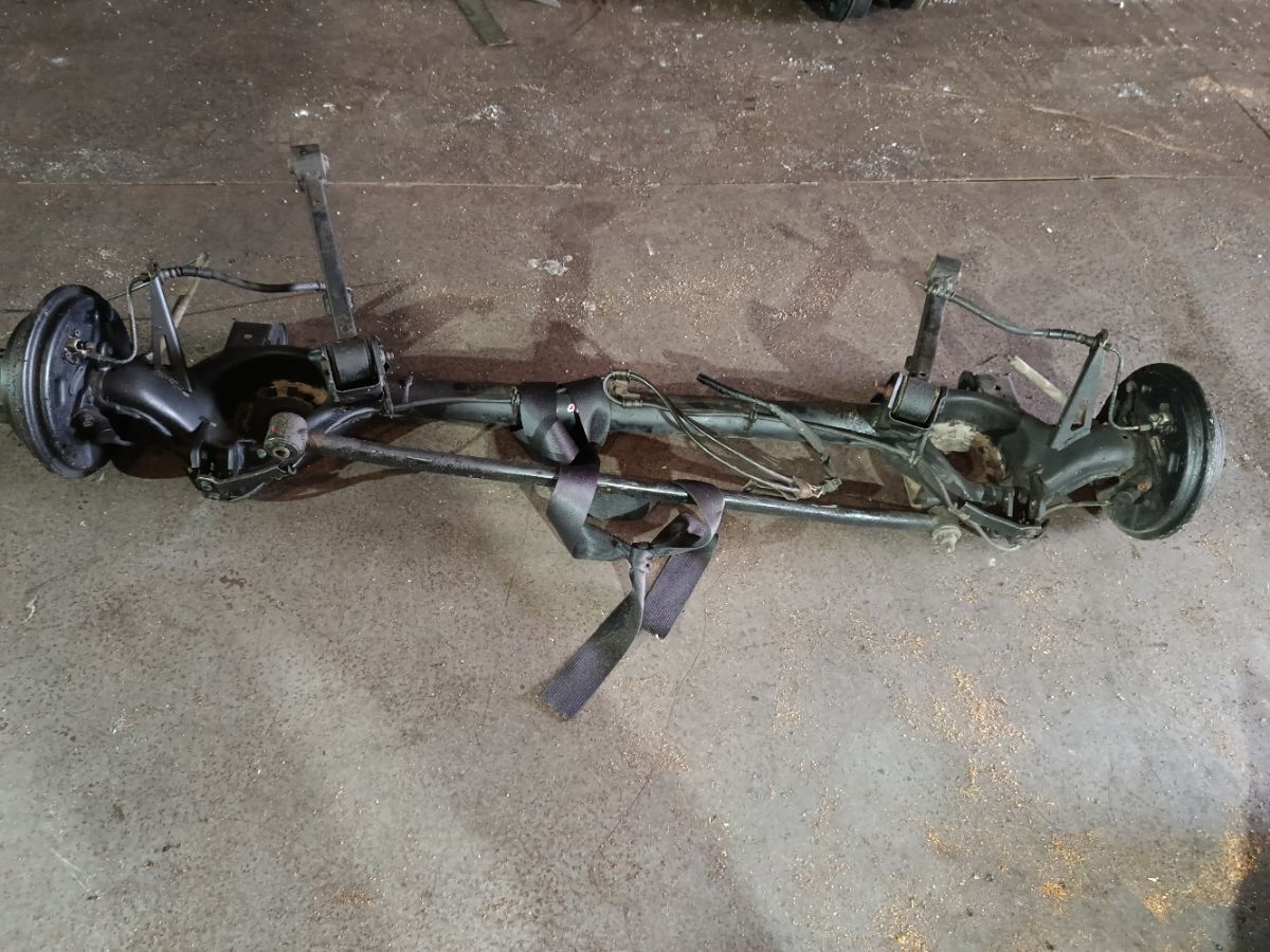 Балка подвески на Nissan Cube Z10 CG13DE Фото 10