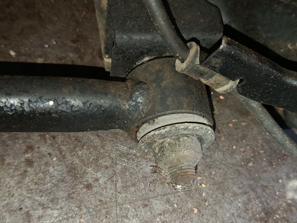 Балка подвески на Nissan Cube Z10 CG13DE Фото 11